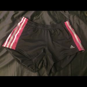 Adidas running shorts 🏃🏼‍♀️🏃🏼‍♀️🏃🏼‍♀️